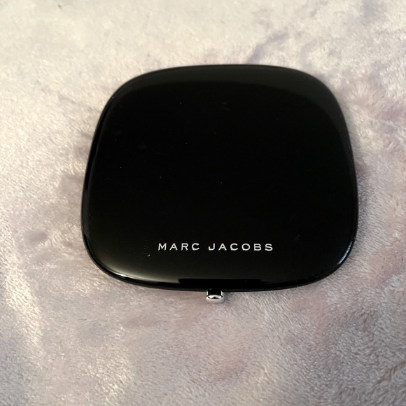 Marc Jacobs Makeup Marc Jacobs Bronzing Powder Poshmark